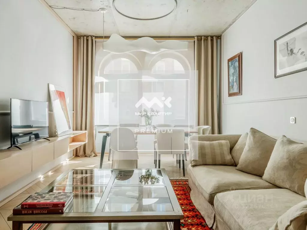 2-к кв. Санкт-Петербург пер. Басков, 2 (80.0 м) - Фото 0