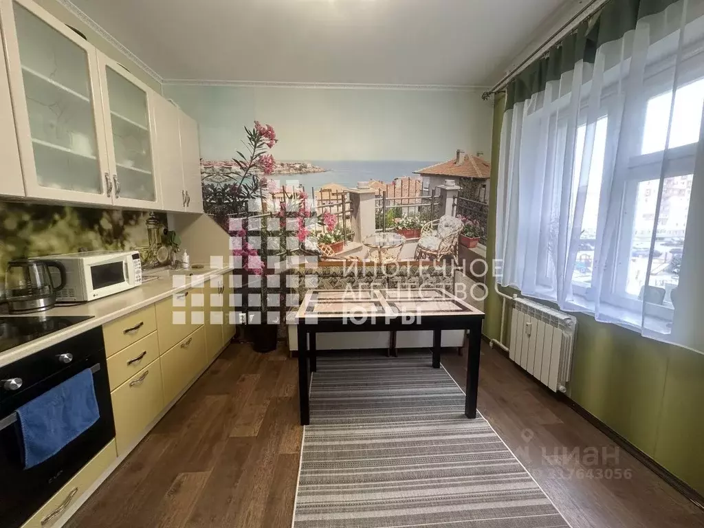 2-к кв. Ханты-Мансийский АО, Нижневартовск ул. Салманова, 5 (78.0 м) - Фото 1