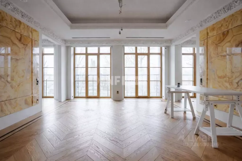 3-к кв. Москва 1-й Голутвинский пер., 7 (200.0 м) - Фото 1