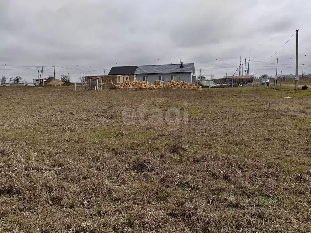 Участок в Крым, Симферопольский район, с. Мирное  (6.0 сот.) - Фото 1