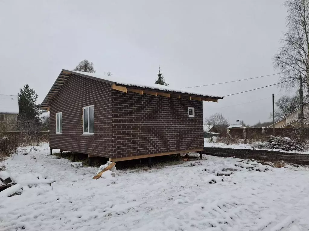 Дом в Ленинградская область, Волхов Советская ул., 53 (60 м) - Фото 1