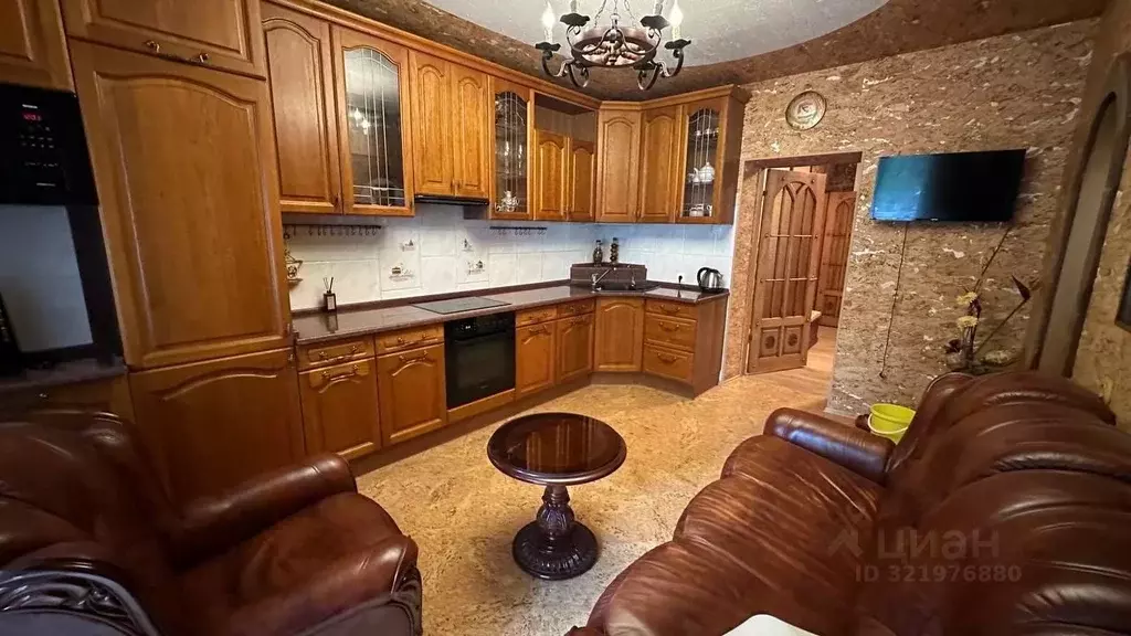 3-к кв. Нижегородская область, Нижний Новгород Ошарская ул., 17 (125.0 ... - Фото 1