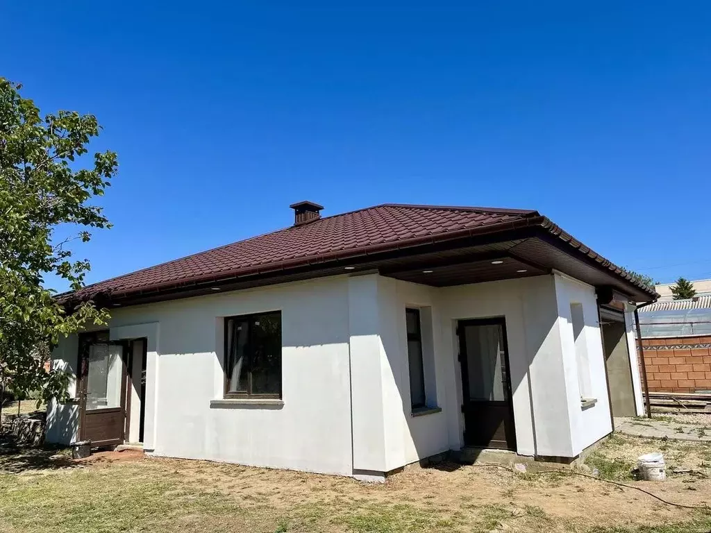 Дом в Крым, Бахчисарайский район, с. Угловое ул. Ленина, 72 (75 м) - Фото 1