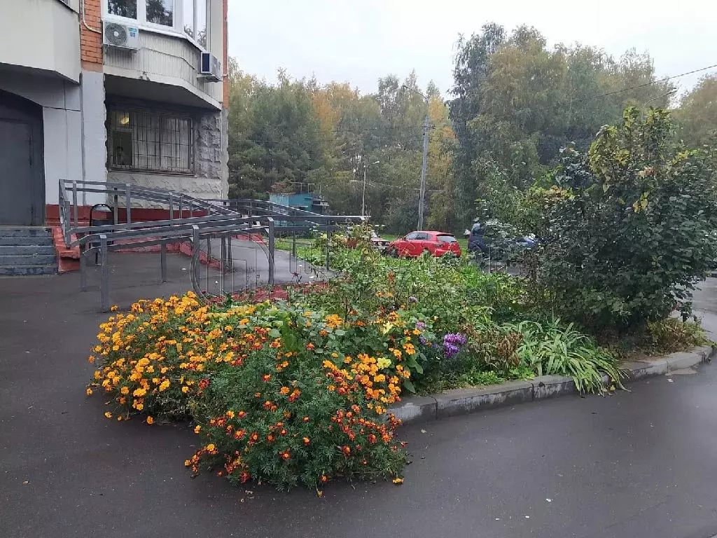 Продается 3-комнатная квартира - Фото 2