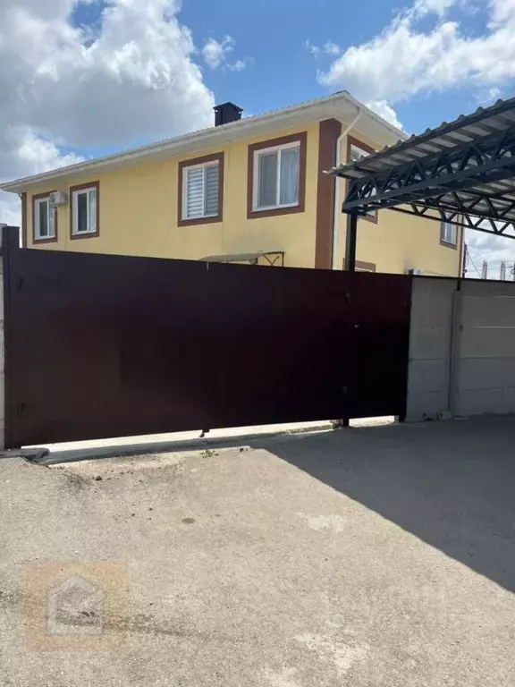 Дом в Крым, Симферопольский район, с. Мирное ул. Раздольная, 7 (112 м) - Фото 1