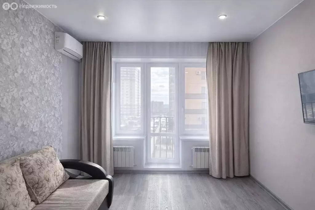 1-комнатная квартира: Воронеж, улица Кривошеина, 13/5 (35 м) - Фото 1