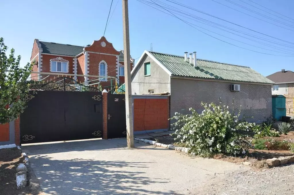 Дом в Крым, Евпатория ул. Мемета Нузета, 7 (226 м) - Фото 1