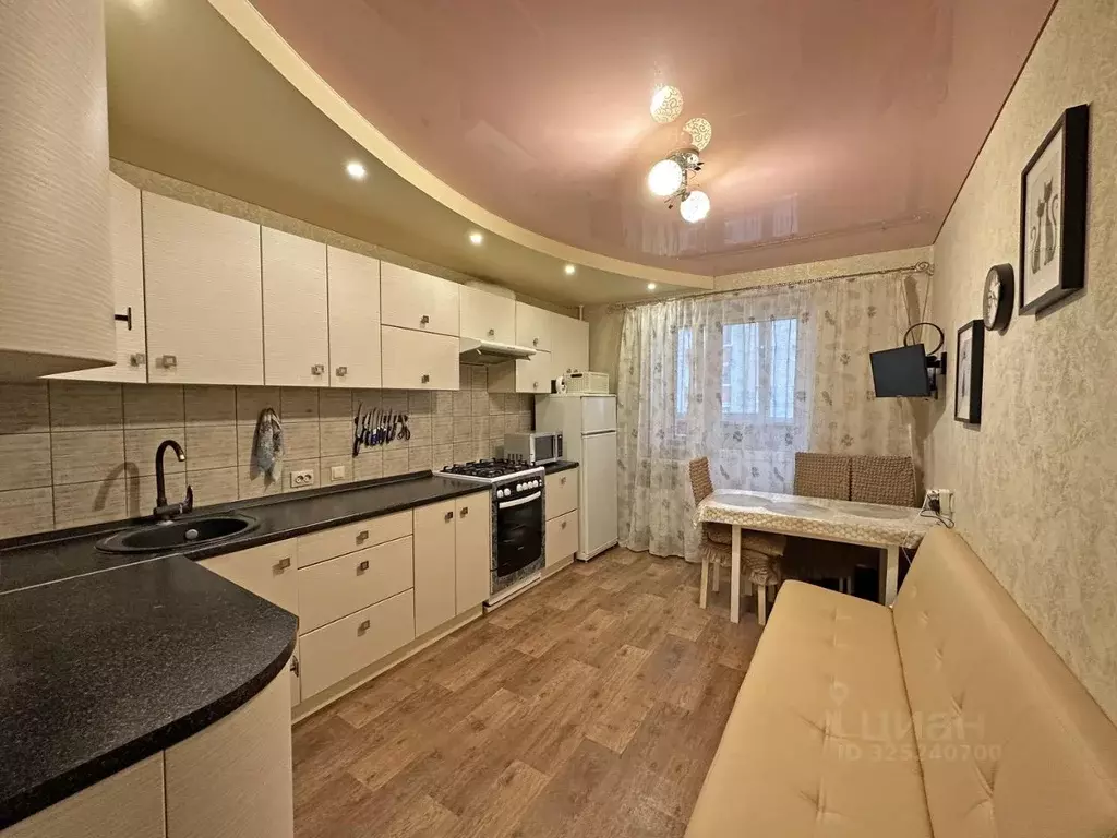 1-к кв. Калужская область, Калуга Азаровская ул., 34 (43.8 м) - Фото 1