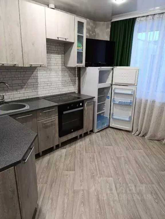 1-к кв. Иркутская область, Усть-Илимск Белградская ул., 1 (35.0 м) - Фото 0