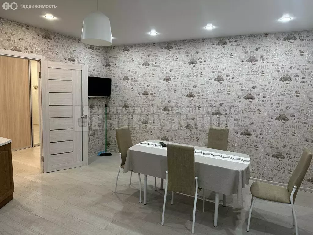 4-комнатная квартира: Смоленск, улица Николаева, 25А (158.3 м) - Фото 2