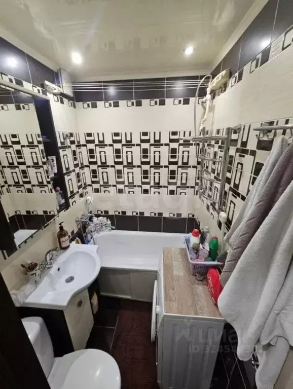 3-к кв. Калужская область, Калуга ул. Карла Либкнехта, 17 (58.4 м) - Фото 1