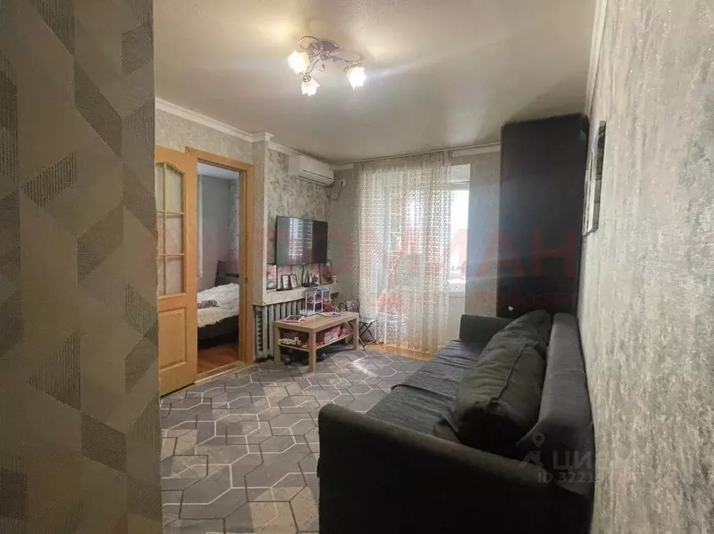 2-к кв. Ростовская область, Аксай ул. Дзержинского, 1Б (36.5 м) - Фото 1