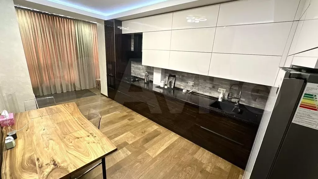 2-к. квартира, 100 м, 2/3 эт. - Фото 1