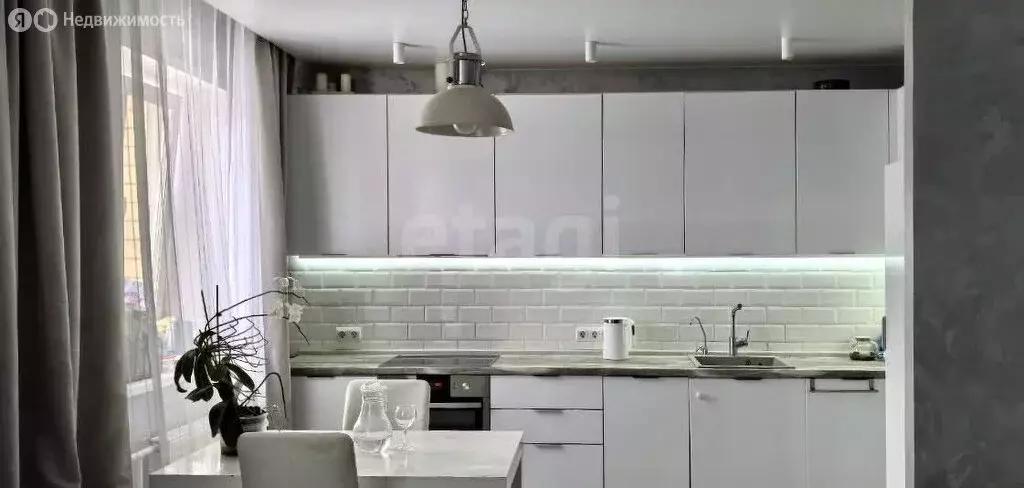 3-комнатная квартира: Пермь, 1-я Красноармейская улица, 3 (77 м) - Фото 1