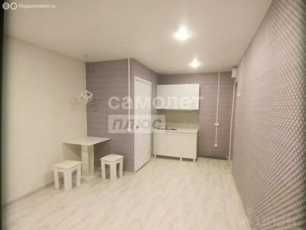 1к в 4-комнатной квартире (17.2 м) - Фото 1
