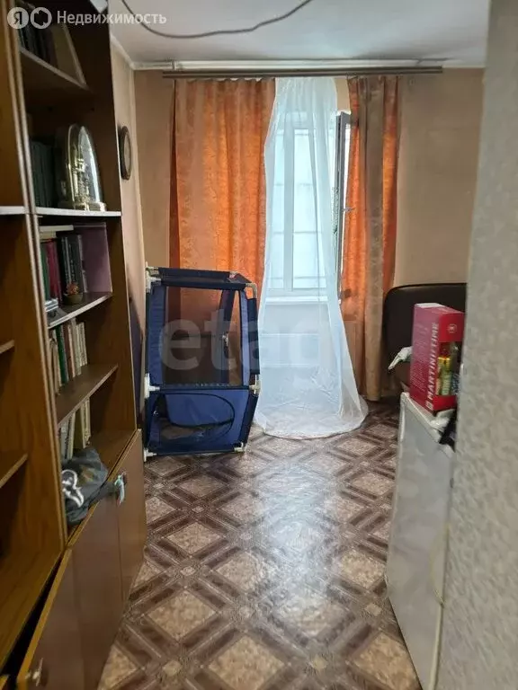 3-комнатная квартира: Кемерово, Ленинградский проспект, 21 (69.6 м) - Фото 1