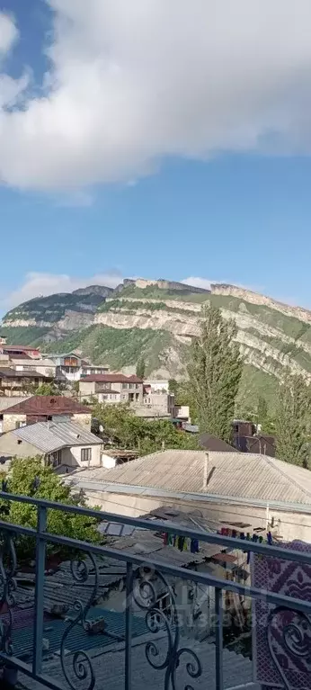 Дом в Дагестан, с. Гуниб ул. Артельная, 39 (100 м) - Фото 0