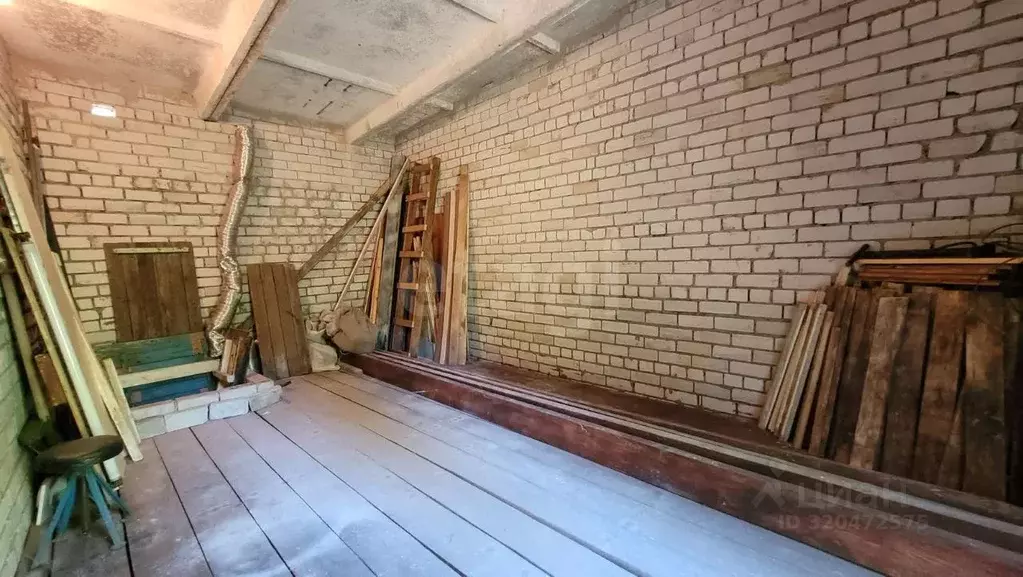 Гараж в Архангельская область, Вычегодский рп ул. Ленина, 68к1 (20 м) - Фото 1