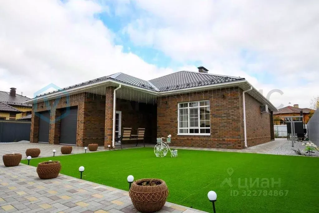 Коттедж в Омская область, Омск Звонкая ул. (220 м) - Фото 1