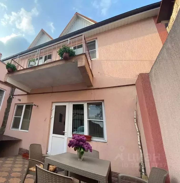 Дом в Ставропольский край, Кисловодск ул. Катыхина, 51 (70 м) - Фото 1
