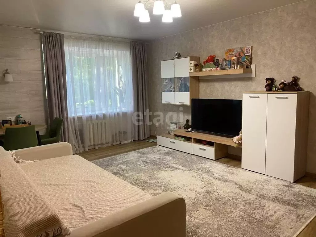 2-к кв. Свердловская область, Екатеринбург ул. Первомайская, 72 (44.0 ... - Фото 0