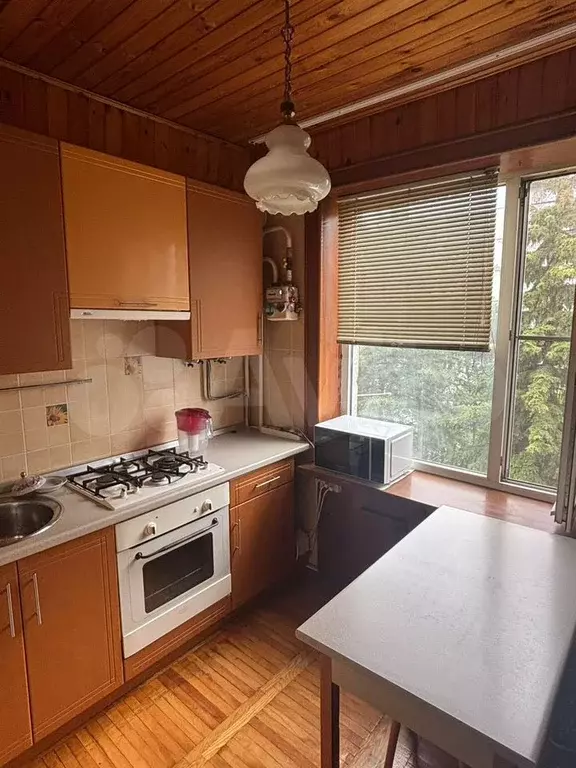 2-к. квартира, 43 м, 5/5 эт. - Фото 0
