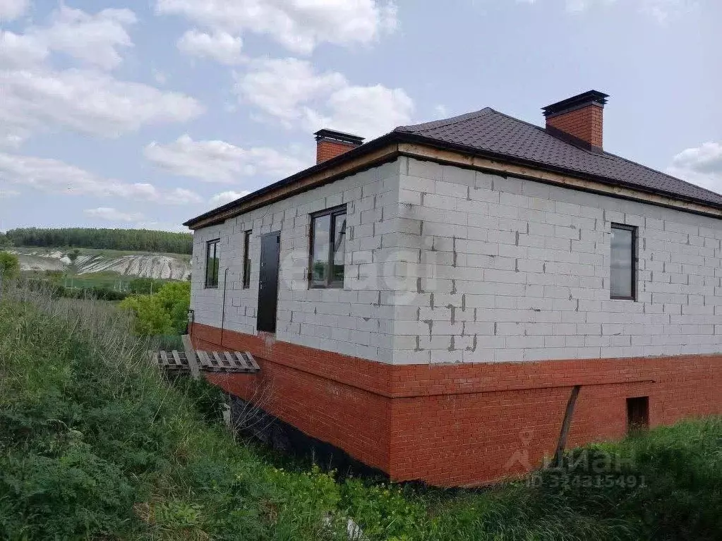 Дом в Белгородская область, Валуйский муниципальный округ, с. Ватутино ... - Фото 2