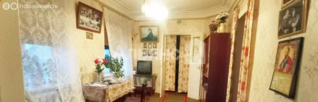 Дом в Каменск-Шахтинский, улица Танкистов (125 м) - Фото 1