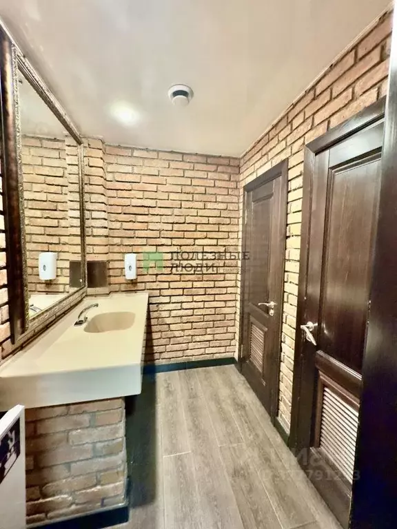 Помещение свободного назначения в Хабаровский край, Хабаровск ул. ... - Фото 2