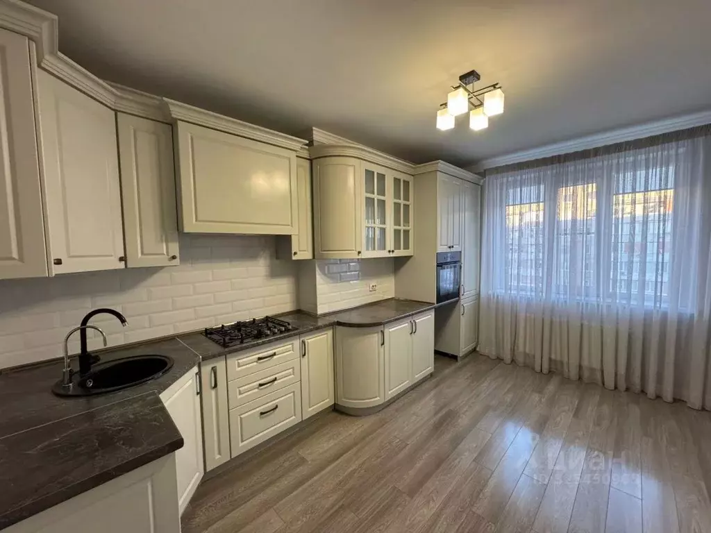 2-к кв. Кабардино-Балкария, Нальчик ул. Атажукина (56.6 м) - Фото 1