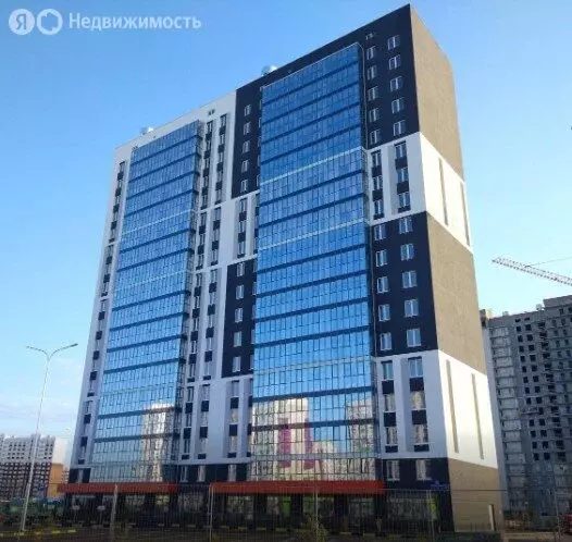 1-комнатная квартира: Тюмень, улица Валентины Трофимовой, 8 (40.6 м) - Фото 1