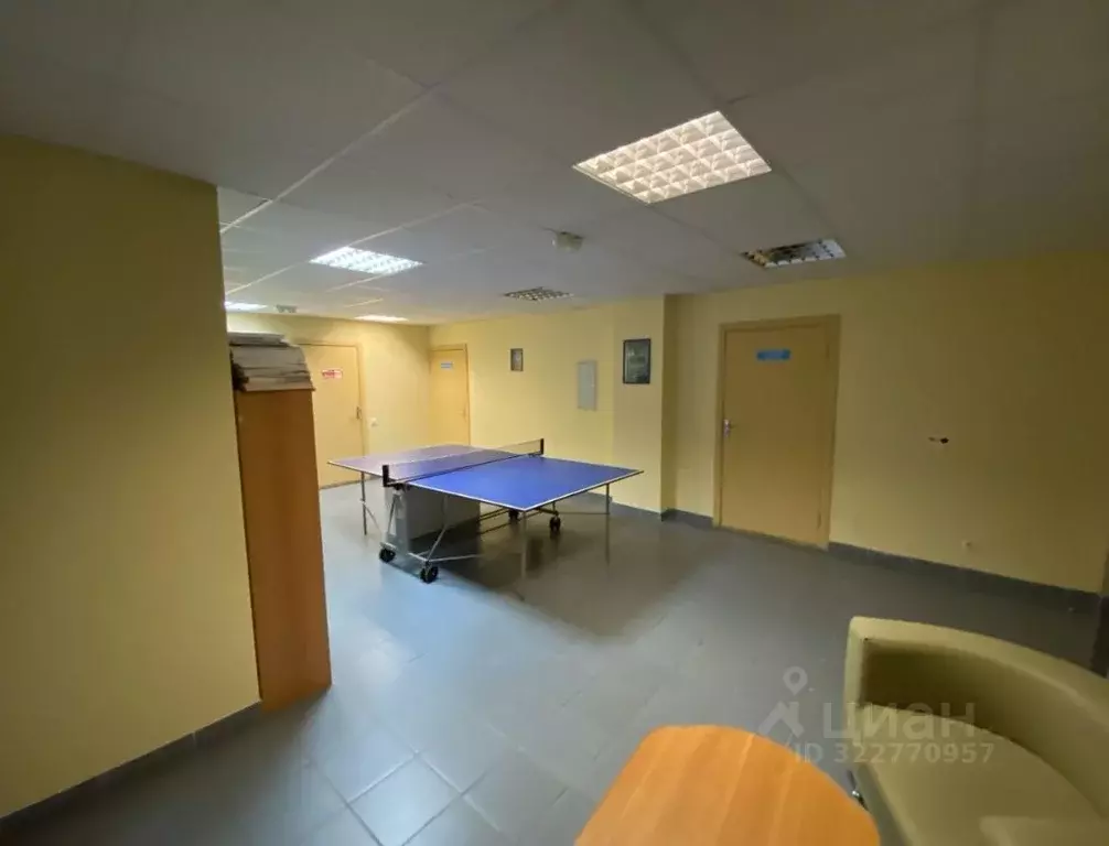 Помещение свободного назначения в Омская область, Омск просп. Карла ... - Фото 1