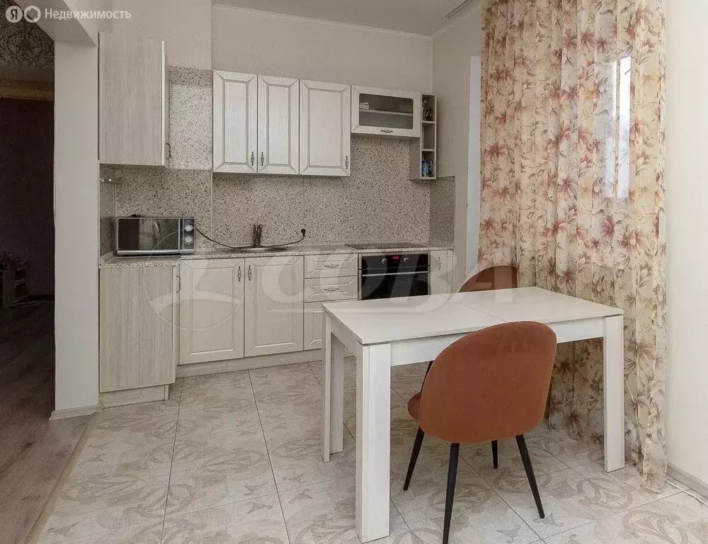 1-комнатная квартира: Тюмень, Пролетарская улица, 111 (45.7 м) - Фото 1