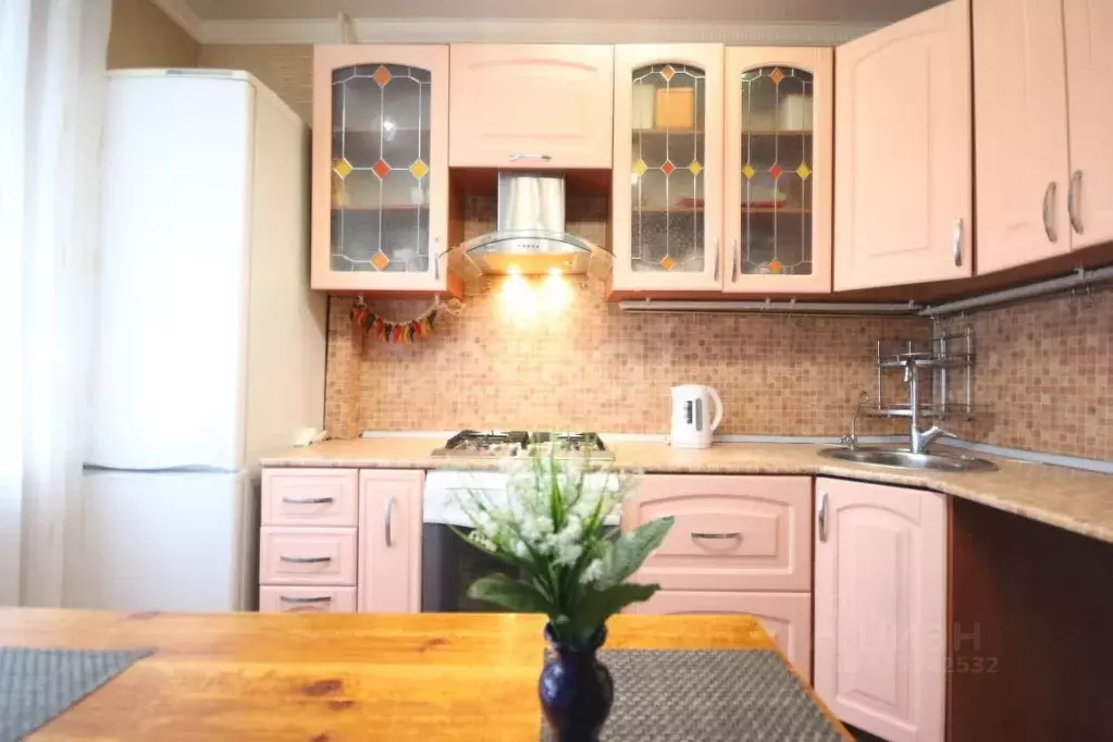 2-к кв. Ямало-Ненецкий АО, Новый Уренгой Железнодорожная ул., 4 (58.0 ... - Фото 1