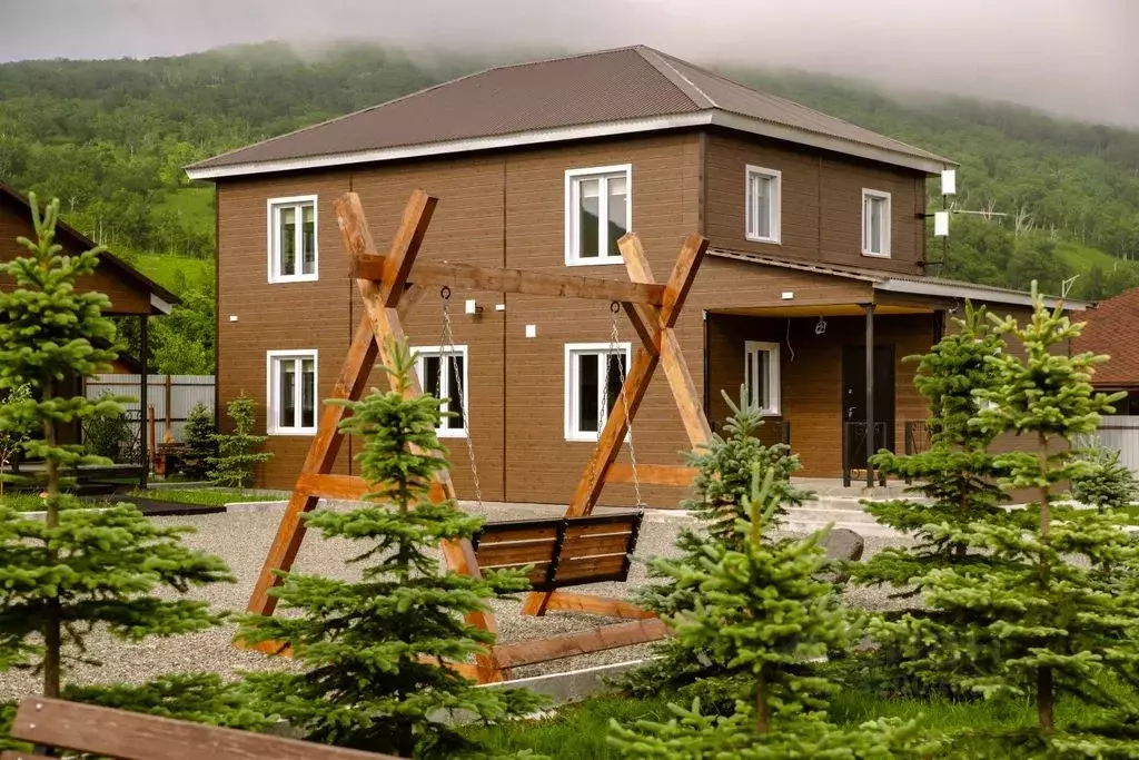 Дом в Камчатский край, Елизово пер. 5-й Лыжный, 6 (180 м) - Фото 2