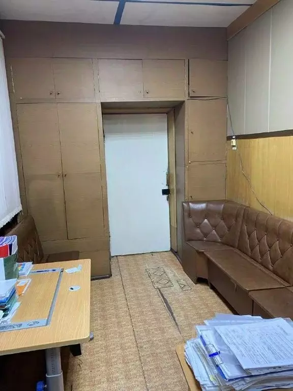 Помещение свободного назначения в Омская область, Кормиловка рп ул. ... - Фото 1