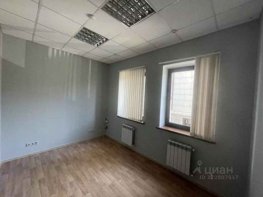 Офис в Татарстан, Казань Петербургская ул., 55Б (393 м) - Фото 1