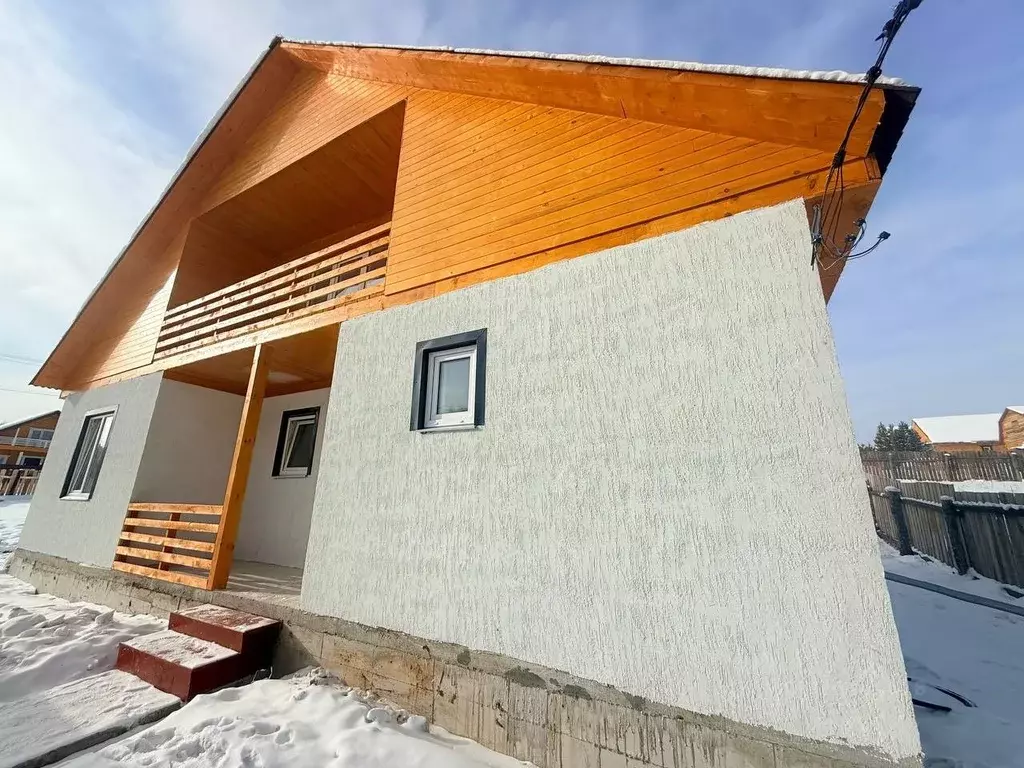 Дом в Иркутская область, Иркутский муниципальный округ, д. Карлук ул. ... - Фото 1