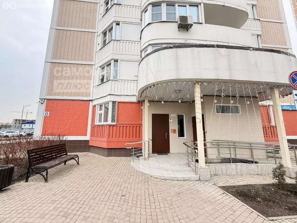 3-комнатная квартира: Московский, улица Лаптева, 2 (106 м) - Фото 1