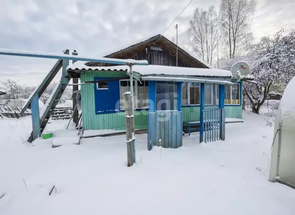 Дом в Ленинградская область, Киришский район, Глажевское с/пос, пос. ... - Фото 1