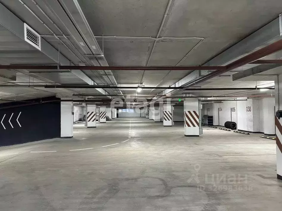 Гараж в Тюменская область, Тюмень ул. Тимофея Чаркова, 89 (13 м) - Фото 1