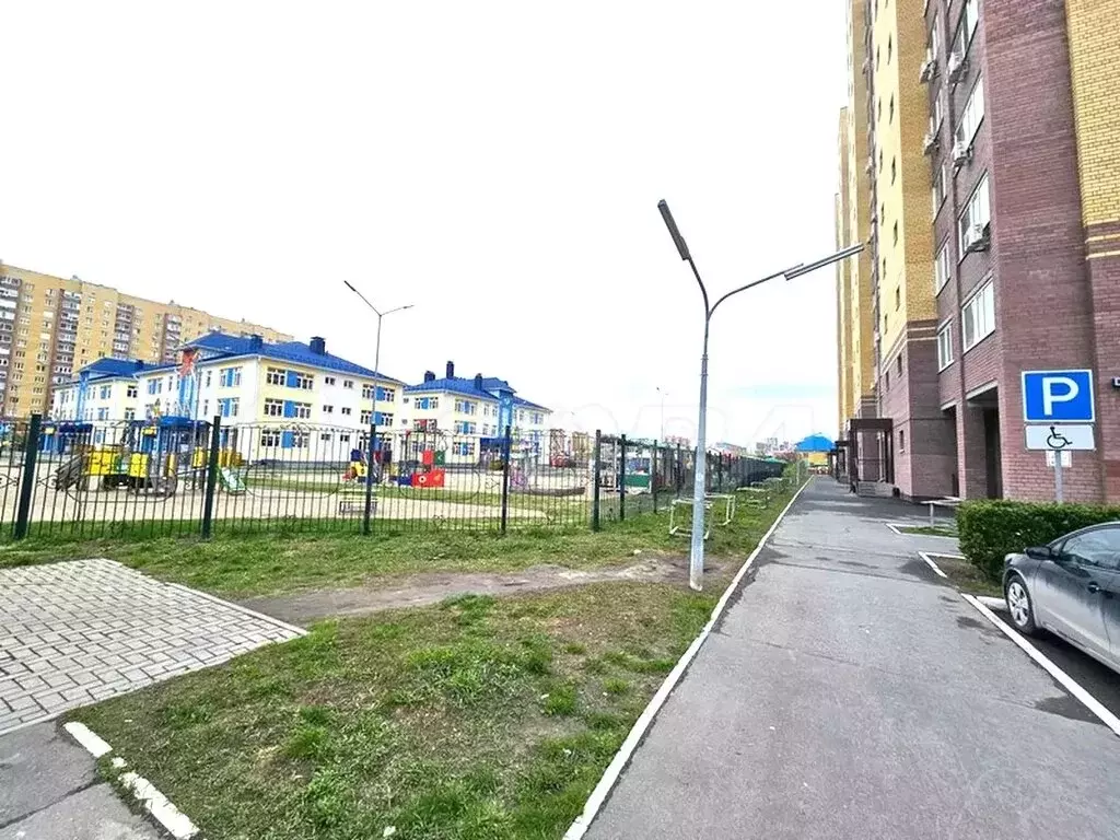 1-комнатная квартира: Тюмень, Линейная улица, 7 (45 м) - Фото 0