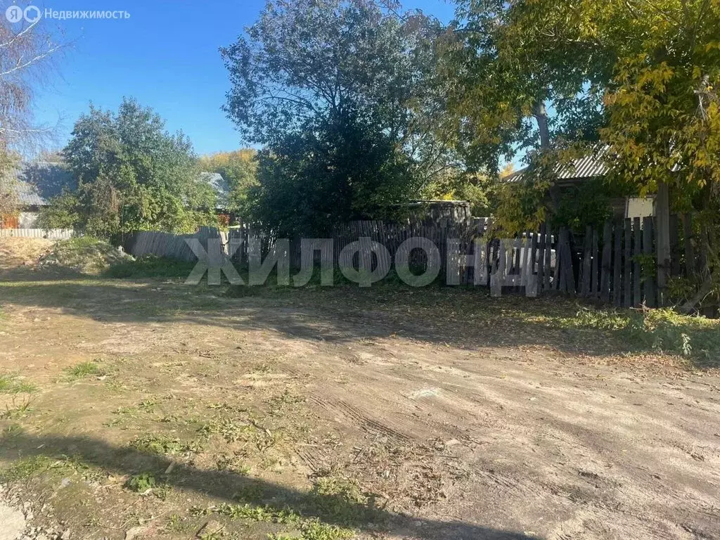 Участок в Барнаул, улица Правый Берег Пруда (3.2 м) - Фото 0