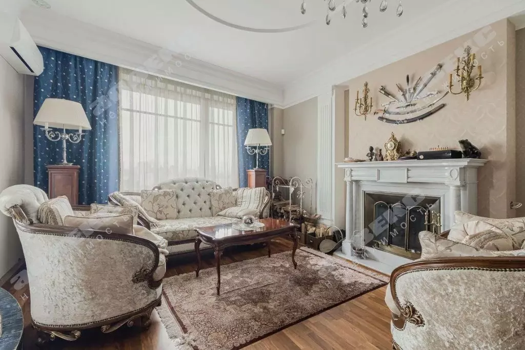 Квартира, 5 и более комнат, 235.9 м - Фото 1