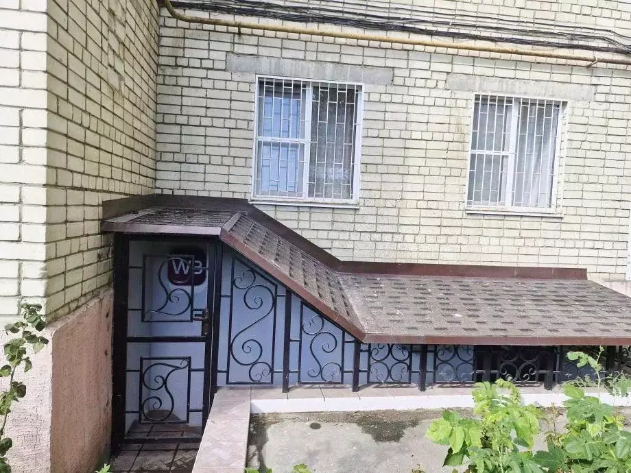 Помещение свободного назначения в Саратовская область, Саратов ул. ... - Фото 0