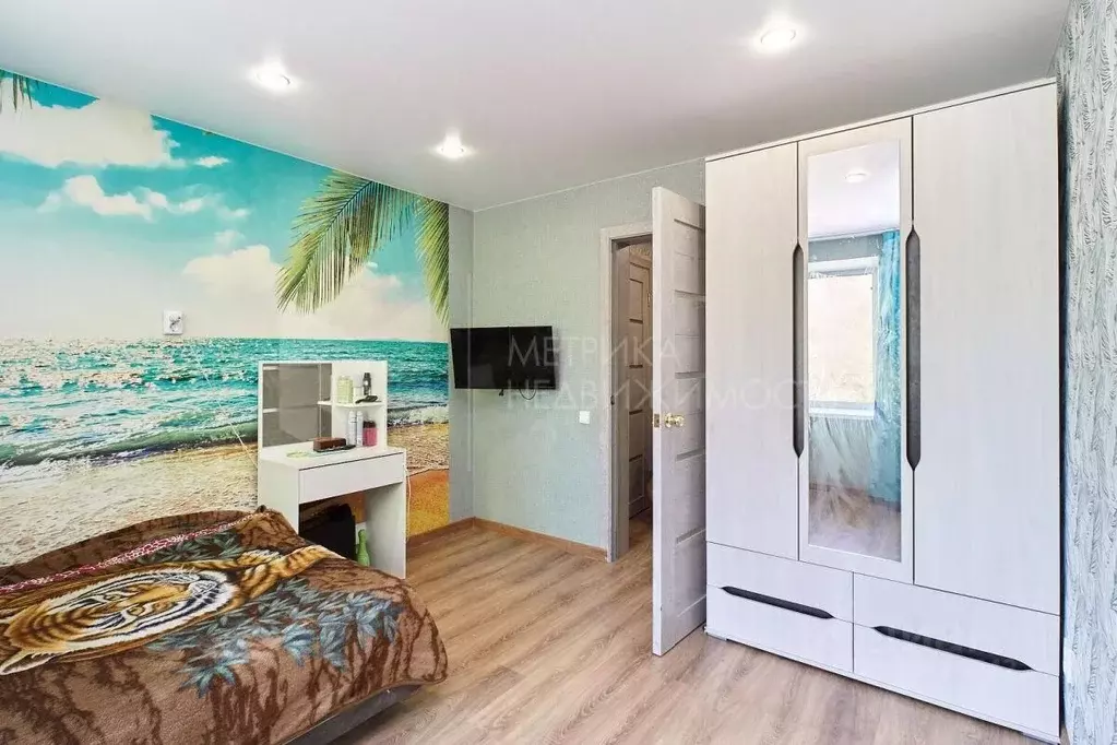 3-к кв. Тюменская область, Тюмень проезд Геологоразведчиков, 55 (88.0 ... - Фото 1