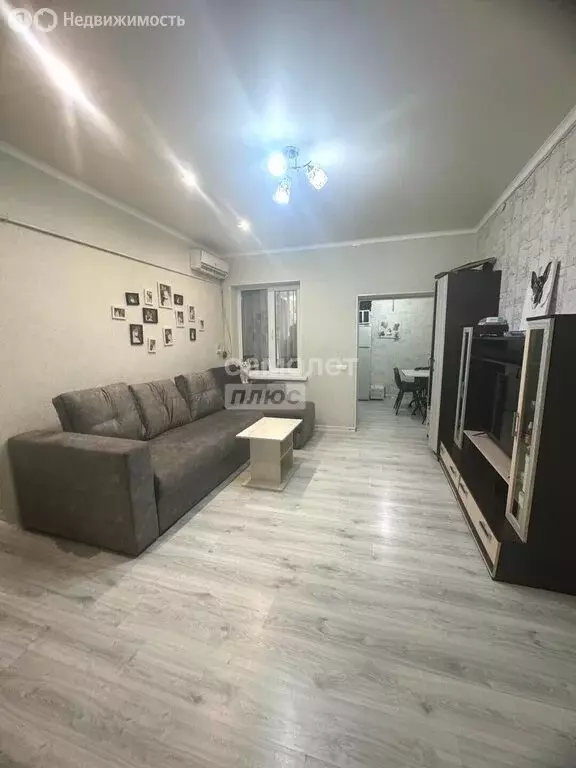 2-комнатная квартира: Кореновск, Коммунистическая улица, 9 (40 м) - Фото 1