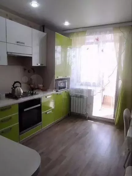 1-к. квартира, 35 м, 4/10 эт. - Фото 0
