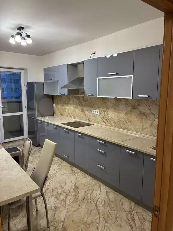 1-к. квартира, 37 м, 9/25 эт. - Фото 1
