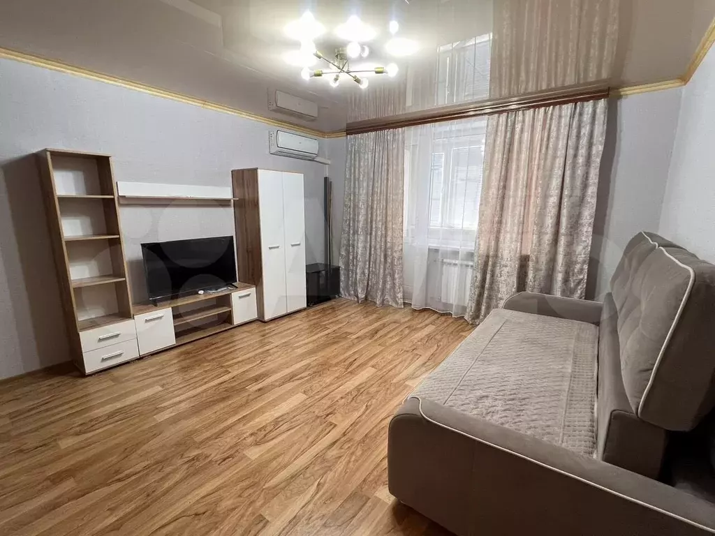 1-к. квартира, 37 м, 8/9 эт. - Фото 0